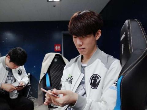 VCT CN 发布了 TYLOO 赛季阵容： Eren ／ 5CM ／Antetokounmpo／ ninebody ／慢慢来